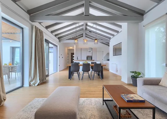 Gala Vikendica Kringa